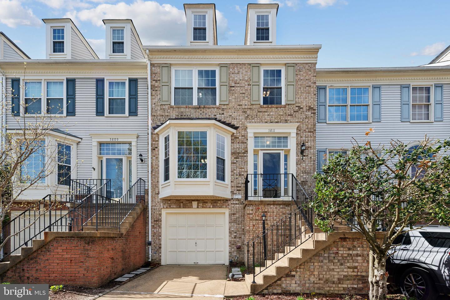 Clapham Rd, Alexandria, VA 22315
