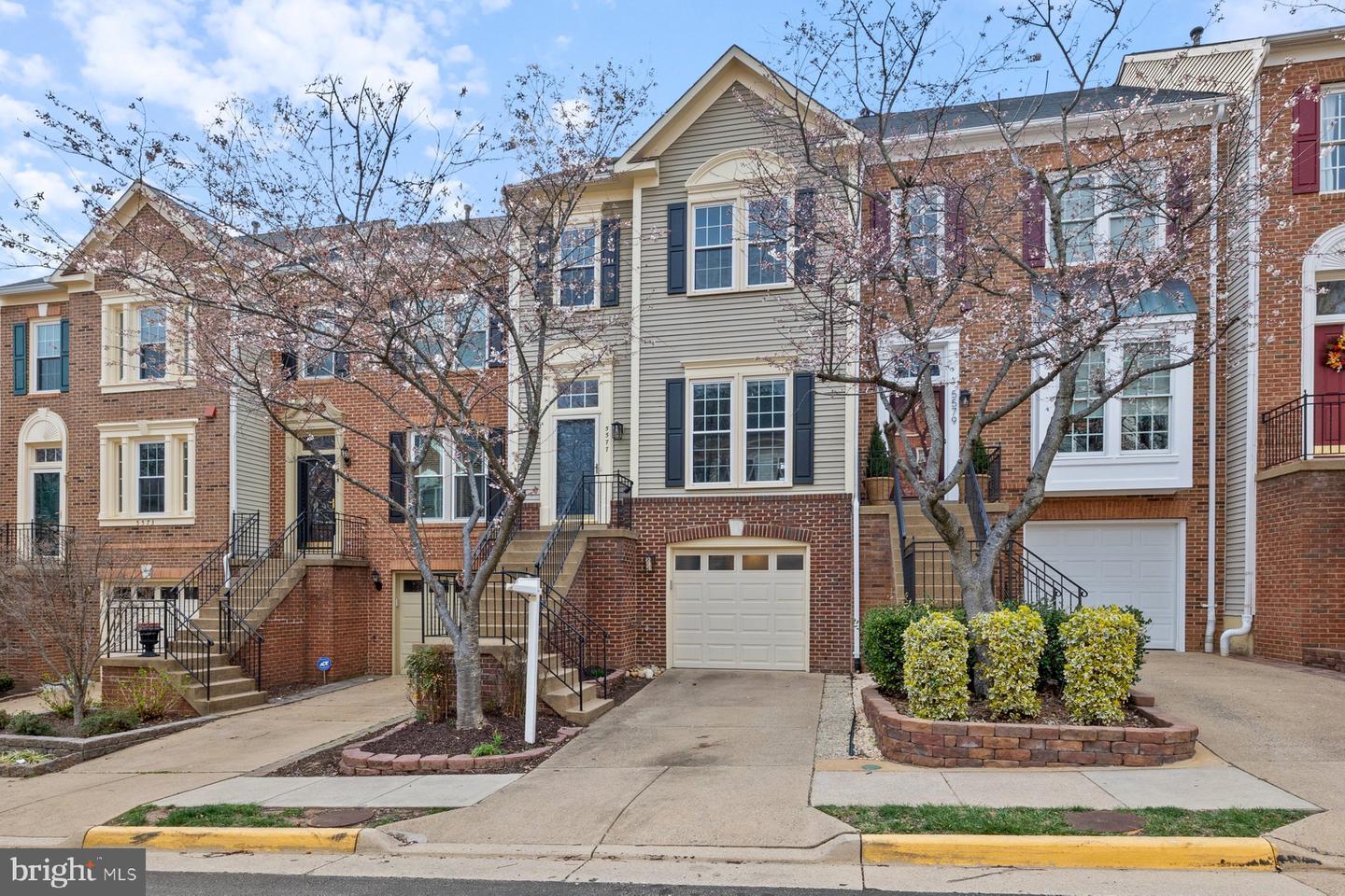 Jowett Ct, Alexandria, VA 22315
