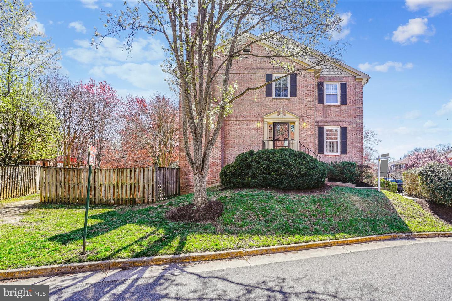 La Faye Ct, Alexandria, VA 22306