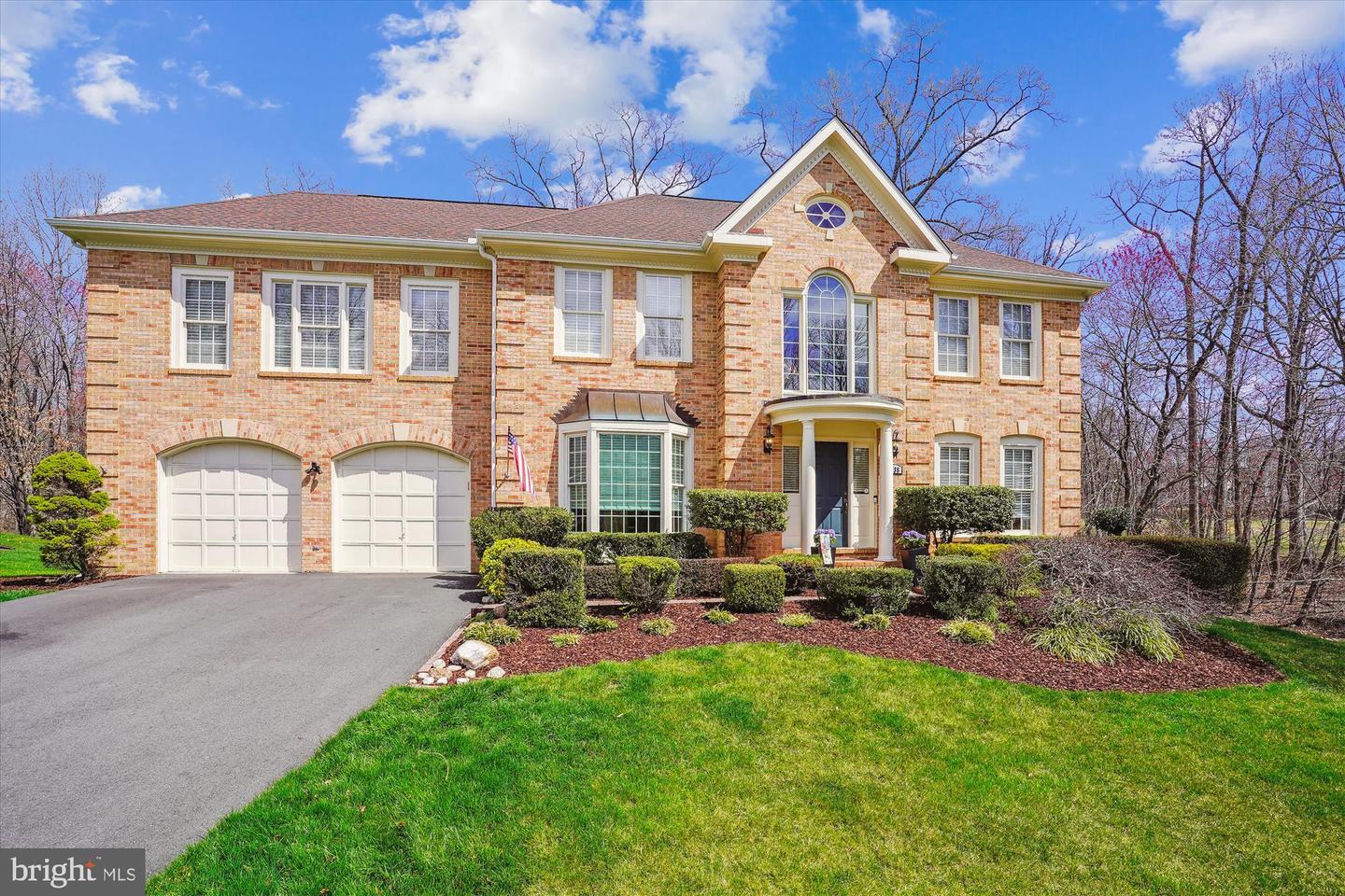 Oak Chase Cir, Fairfax Station, VA 22039