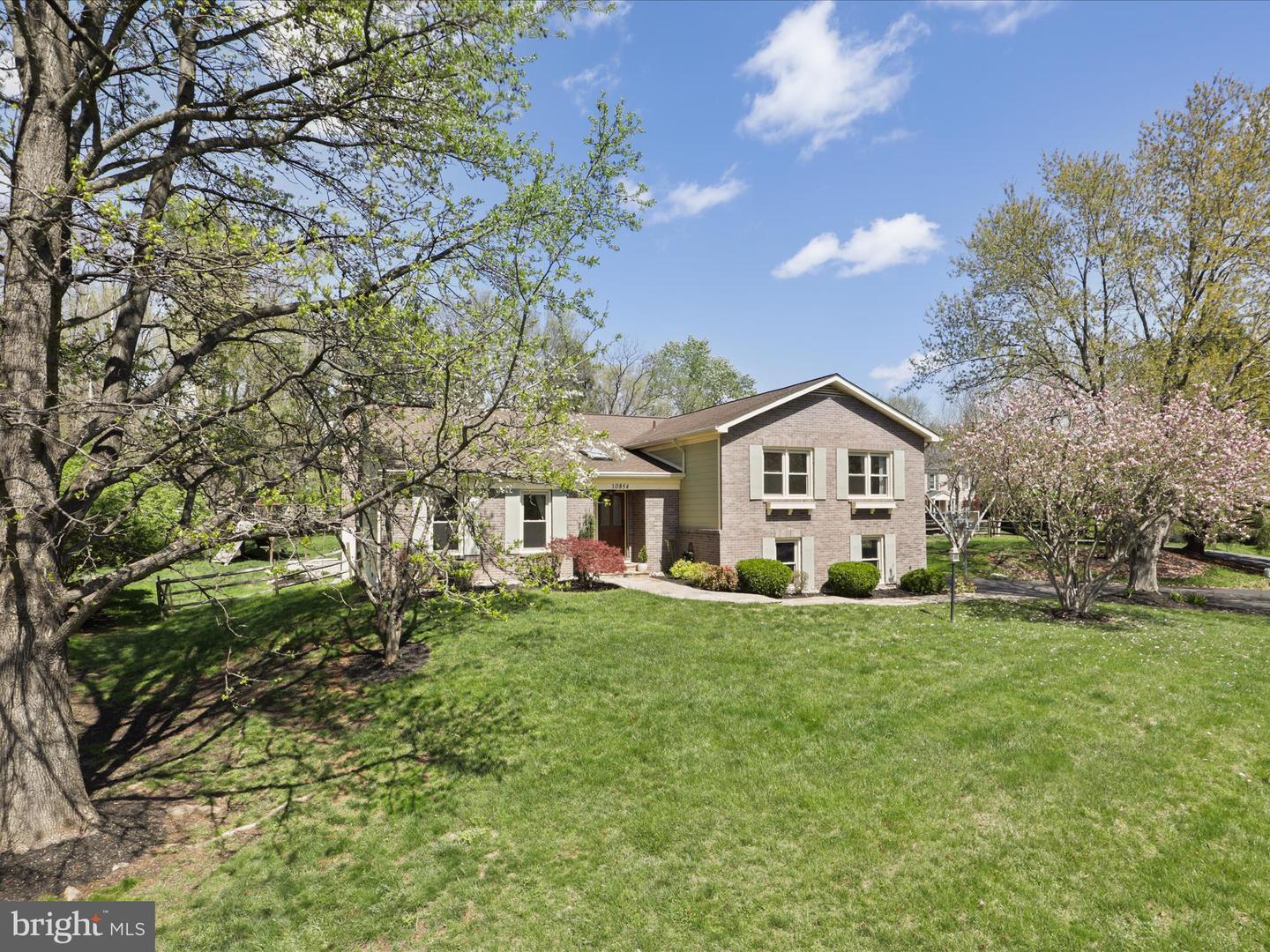 Meadowland Dr, Oakton, VA 22124