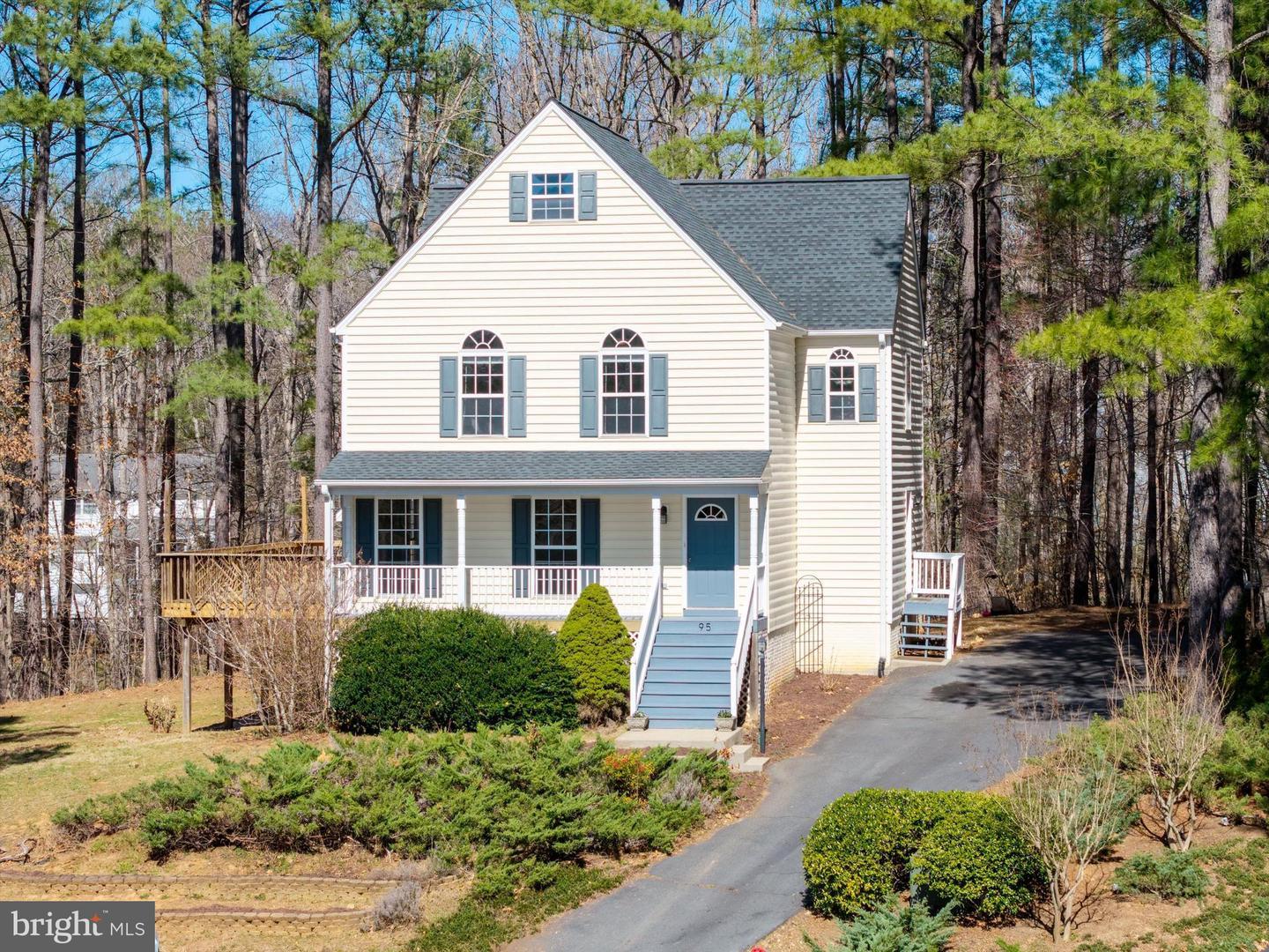 Magnolia Ct, Barboursville, VA 22923