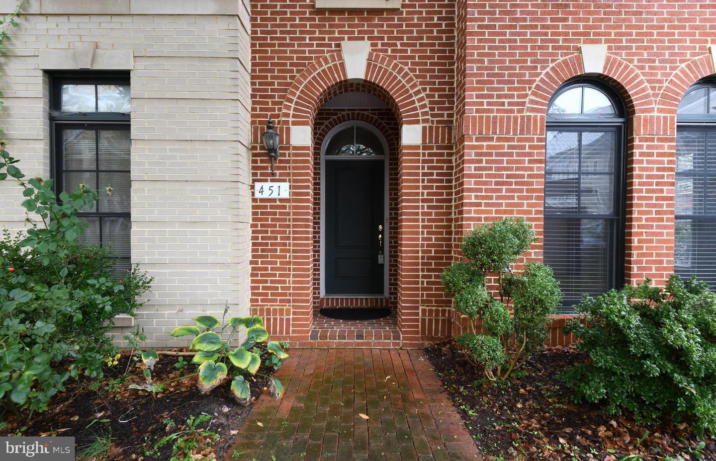 Belmont Bay Dr, Woodbridge, VA 22191