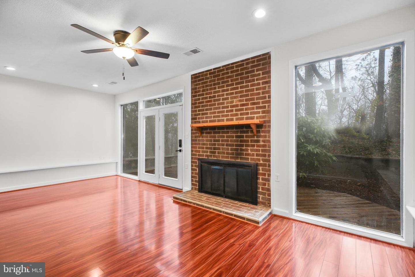 Kingsbury Ln, Woodbridge, VA 22192