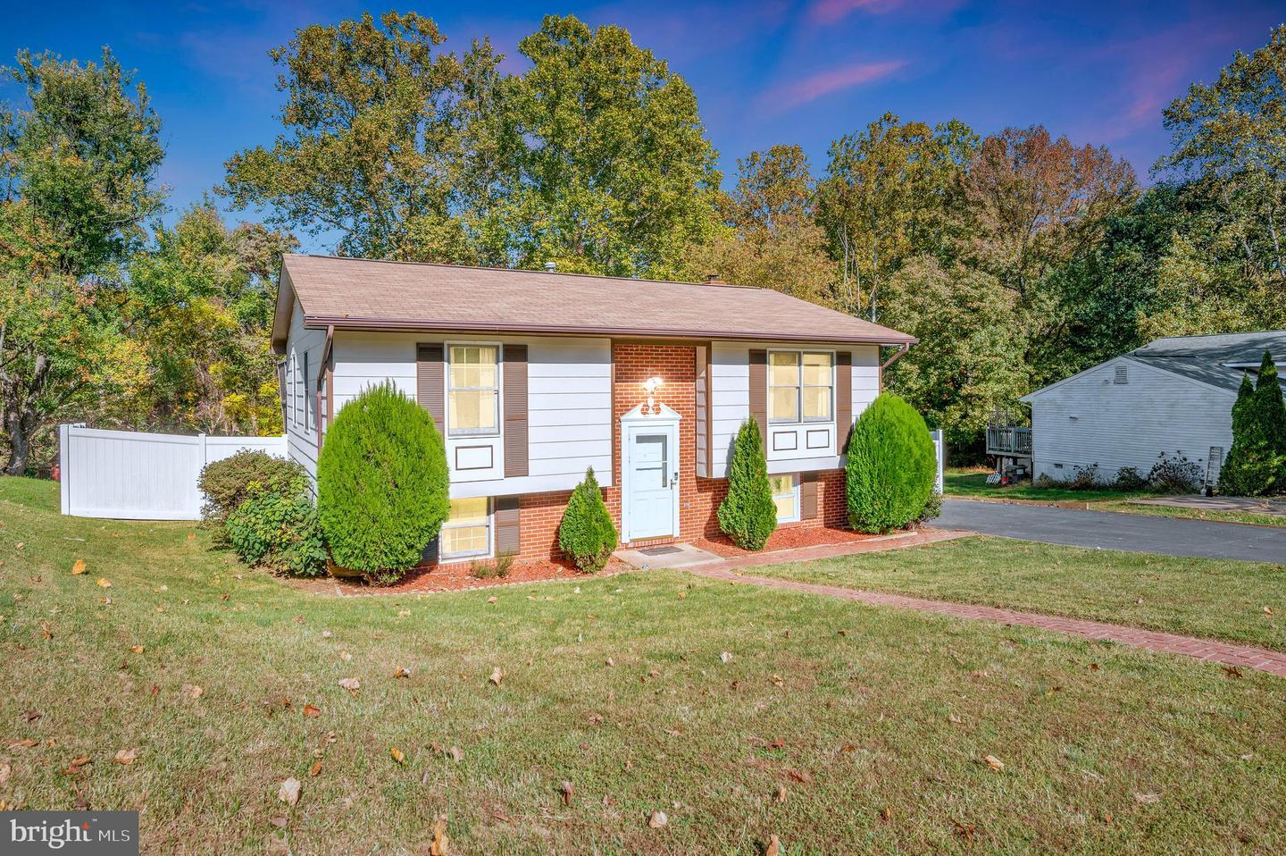 Macnamara Dr, Fredericksburg, VA 22407