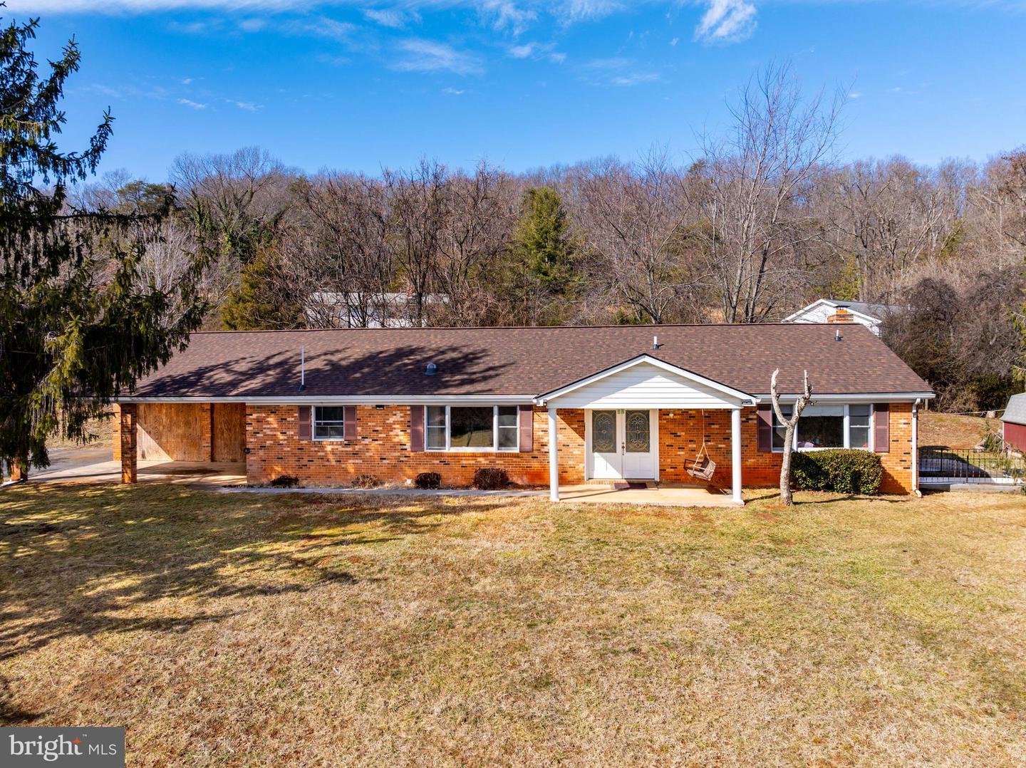 Dogwood Ln, Bentonville, VA 22610