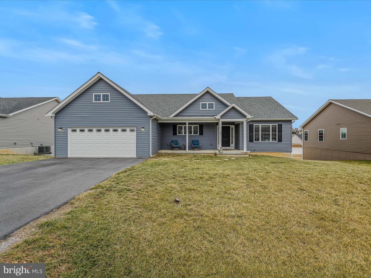 Duckwoods Ln, Martinsburg, WV 25403