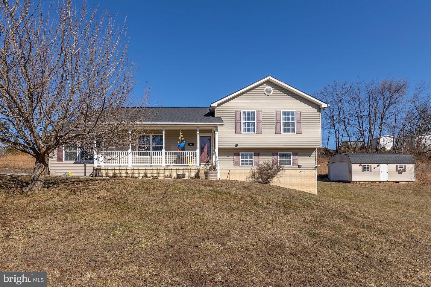 Executive Way, Hedgesville, WV 25427