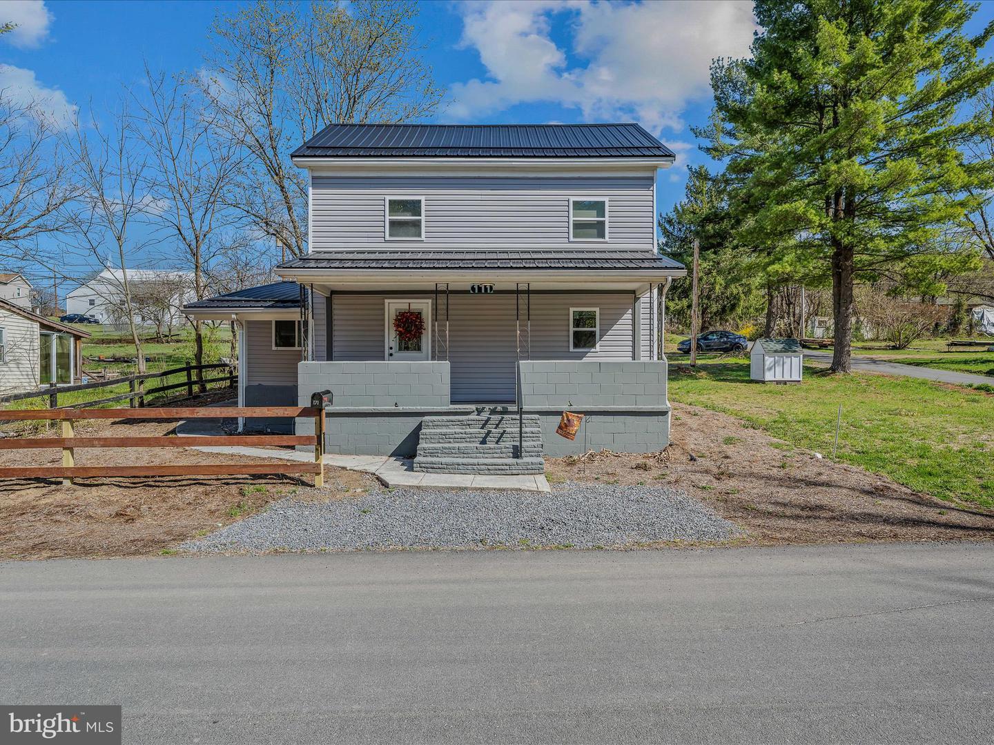 James St, Berkeley Springs, WV 25411