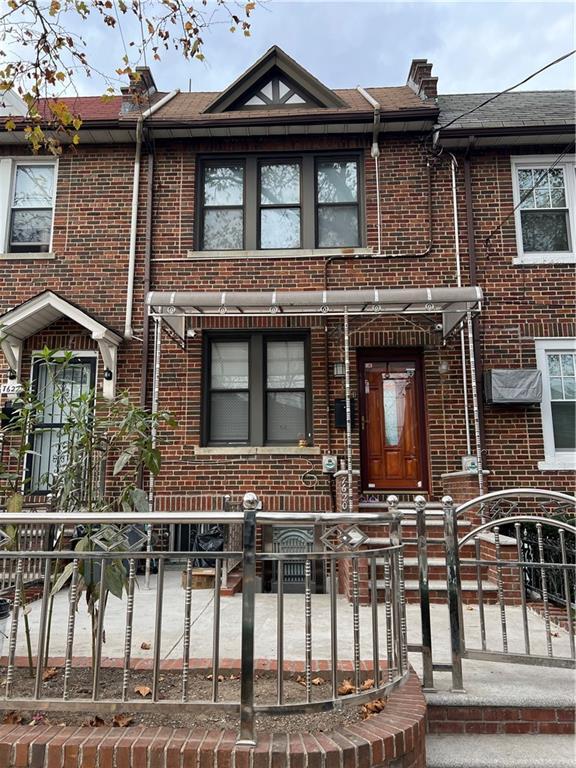 11th Ave, Brooklyn, NY 11228