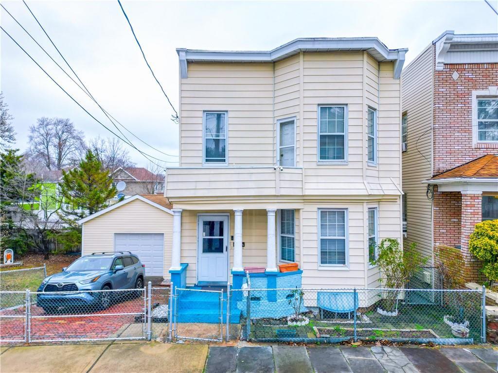 Reynolds St, Staten Island, NY 10305