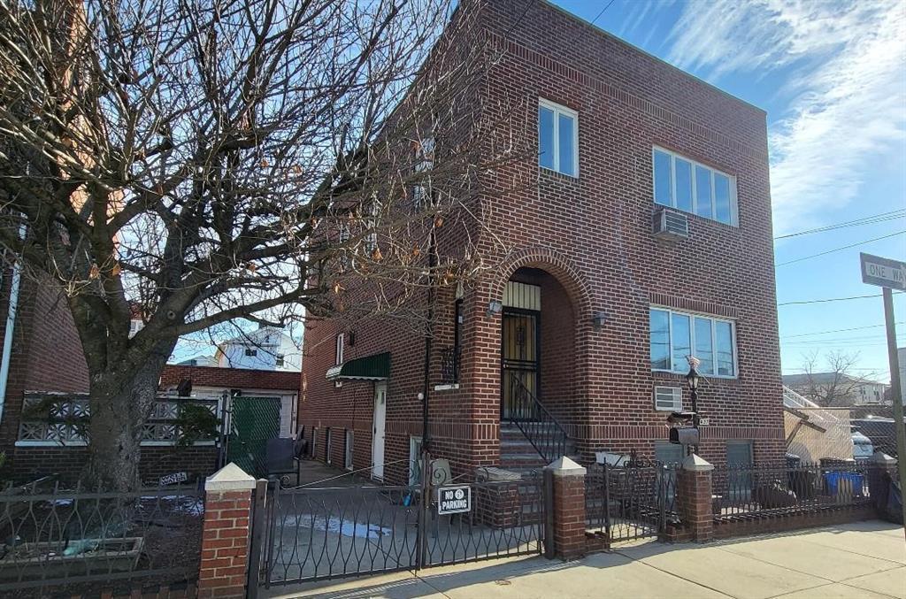 Van Sicklen St, Brooklyn, NY 11223