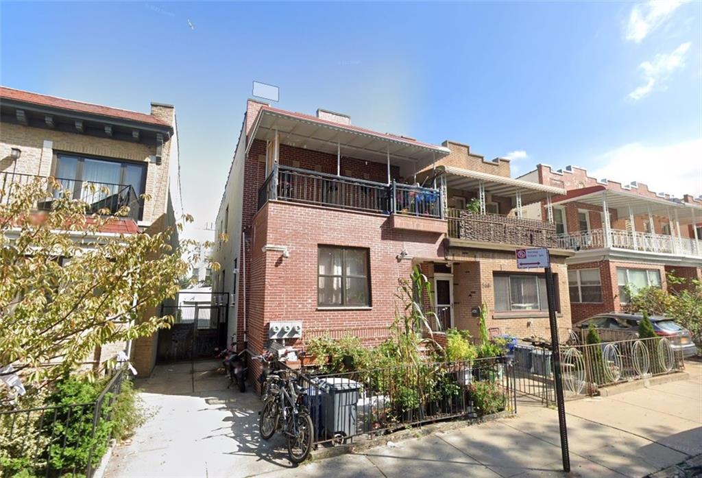 83rd St, Brooklyn, NY 11209