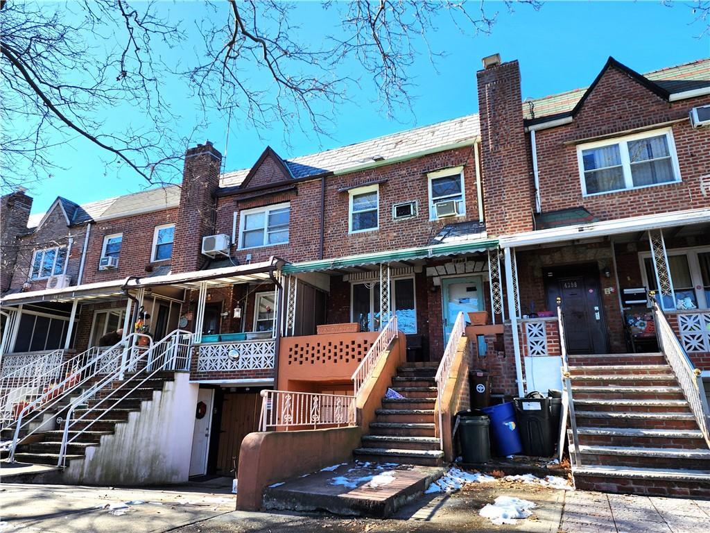 Bedford Ave, Brooklyn, NY 11229