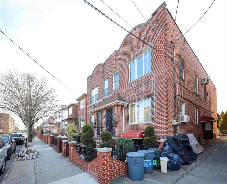 E 11th St, Brooklyn, NY 11235