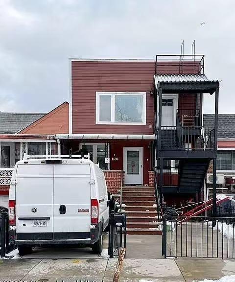 Lyme Ave, Brooklyn, NY 11224