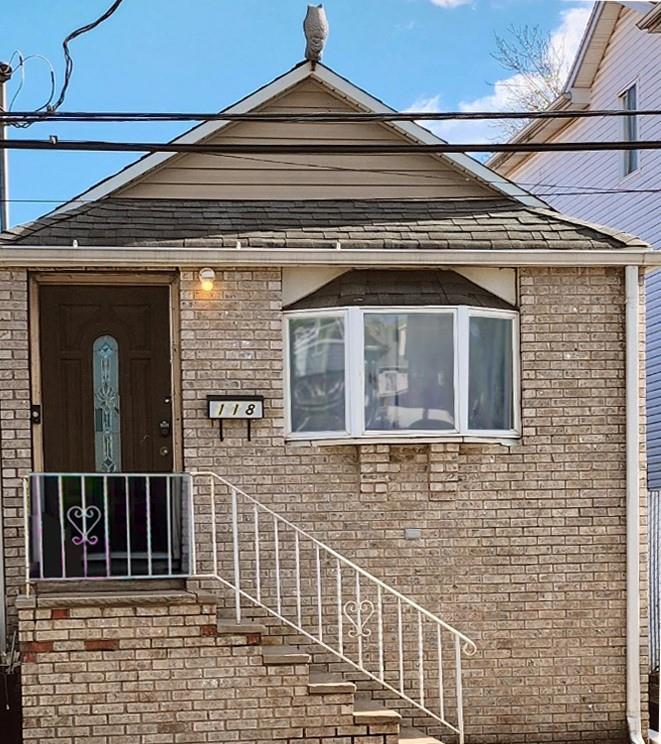 Baden Pl, Staten Island, NY 10306