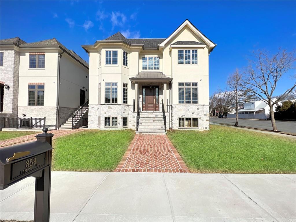Lamont Ave, Staten Island, NY 10309
