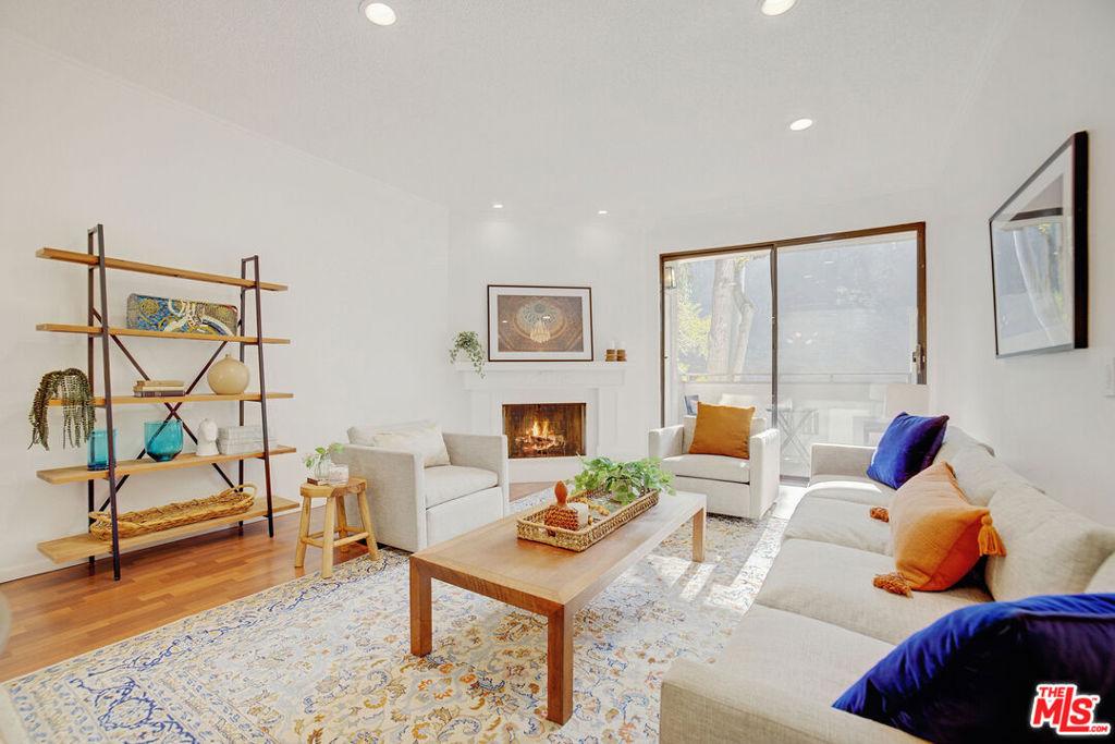 Barham Blvd, Los Angeles, CA 90068