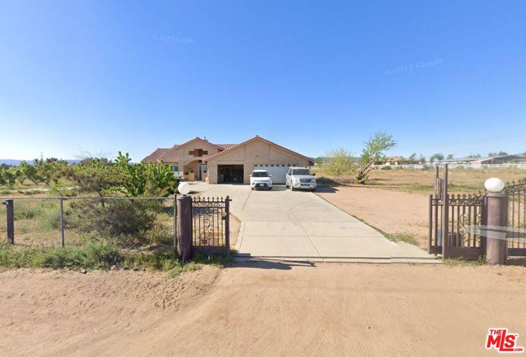 Farmington St, Oak Hills, CA 92344