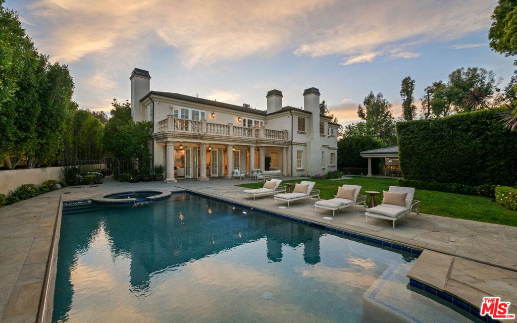N Bonhill Rd, Los Angeles, CA 90049