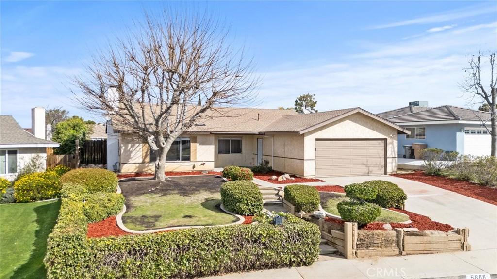 Highlander St, Bakersfield, CA 93306