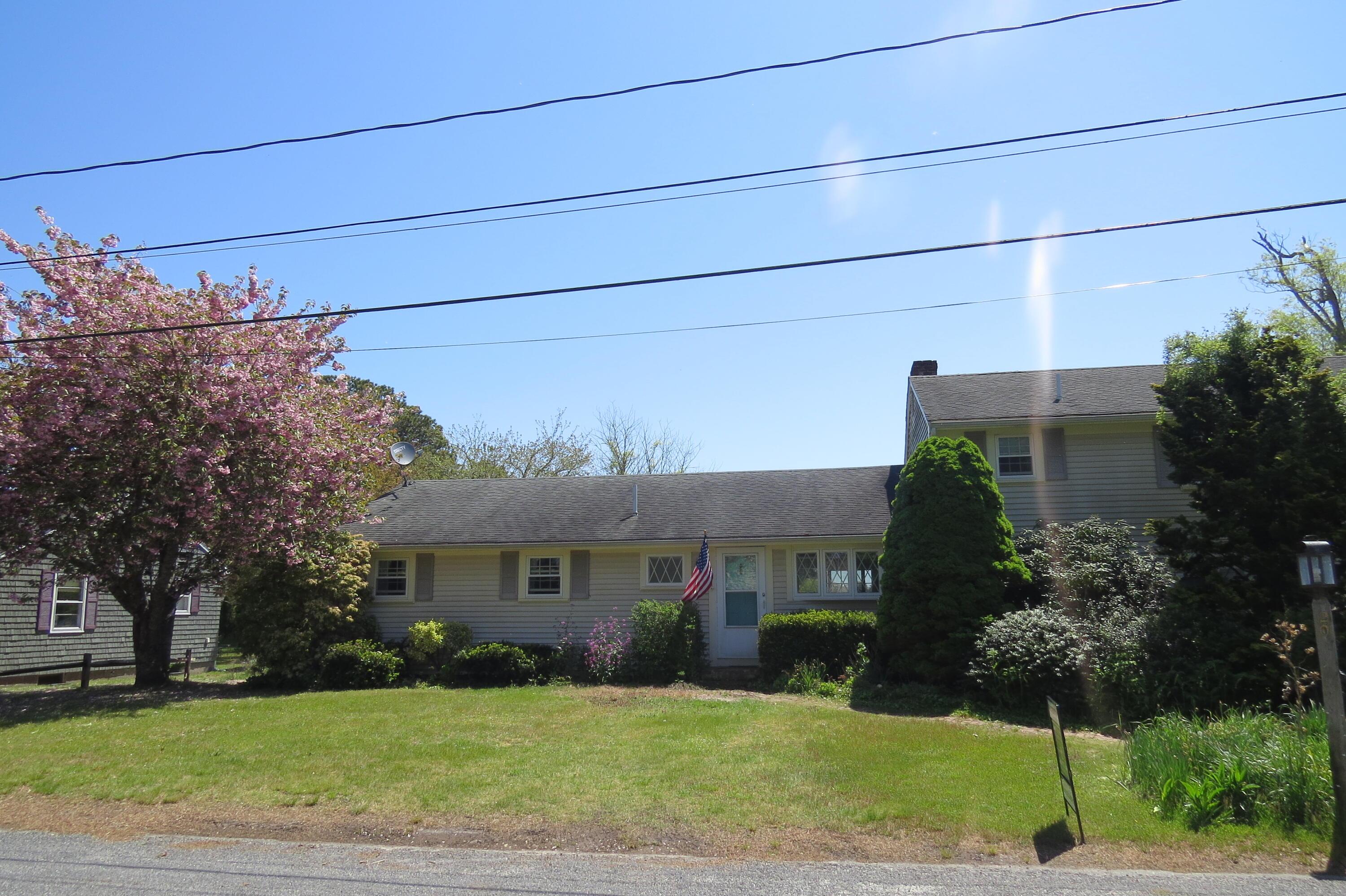 Lakeside Ter, Harwich, MA 02645