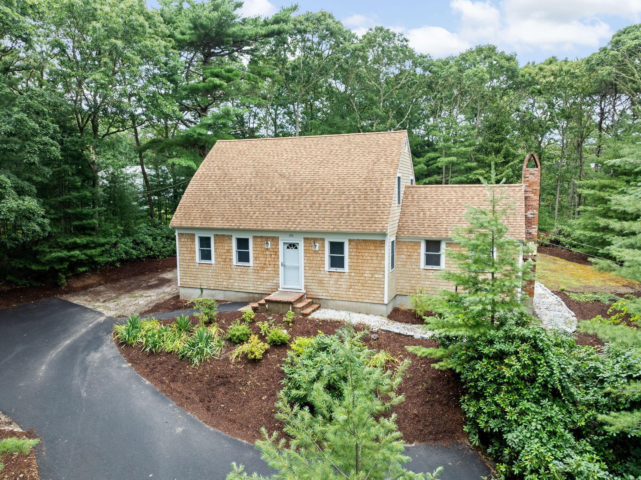 Poponessett Rd, Cotuit, MA 02635