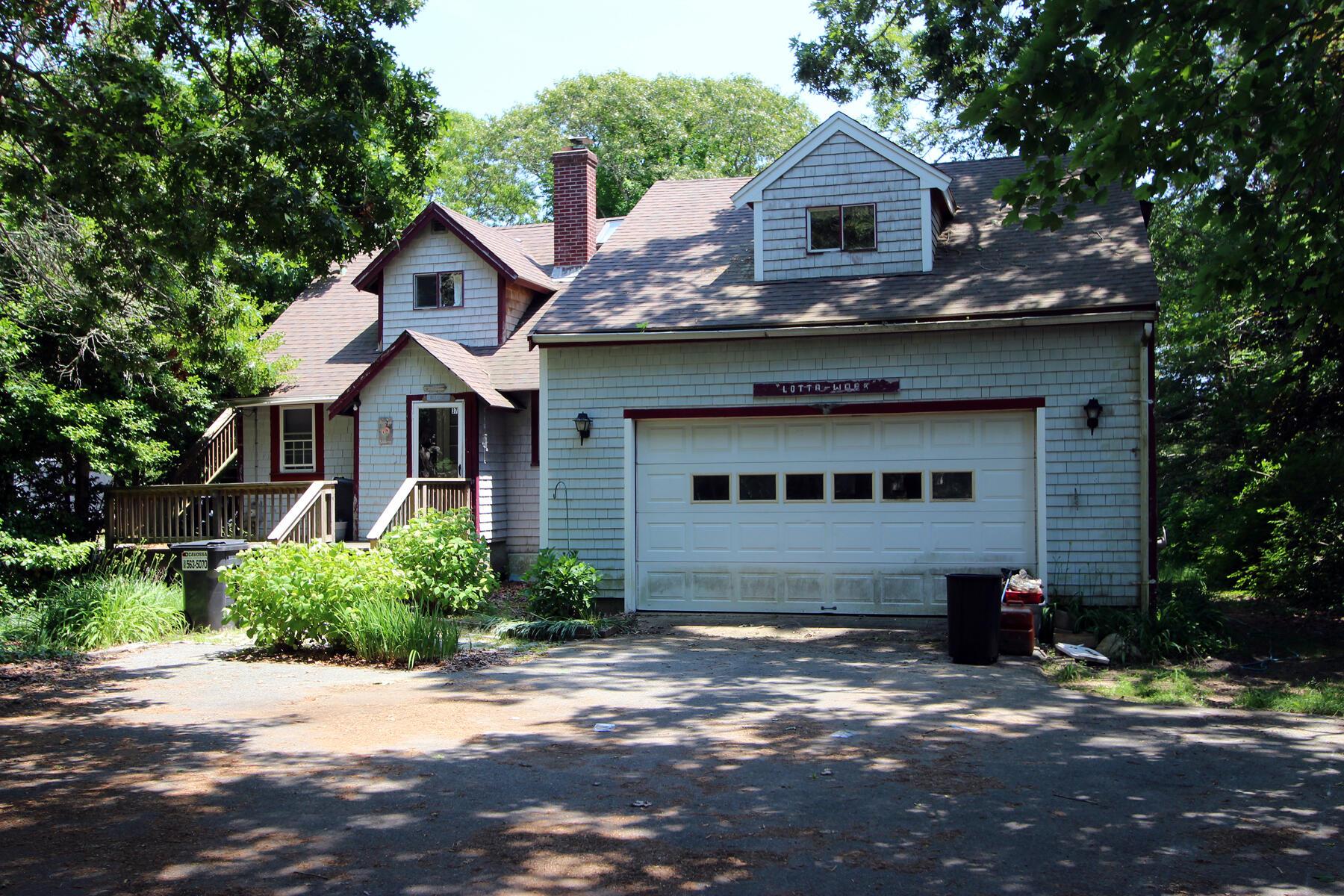 Riverside Rd, Mashpee, MA 02649