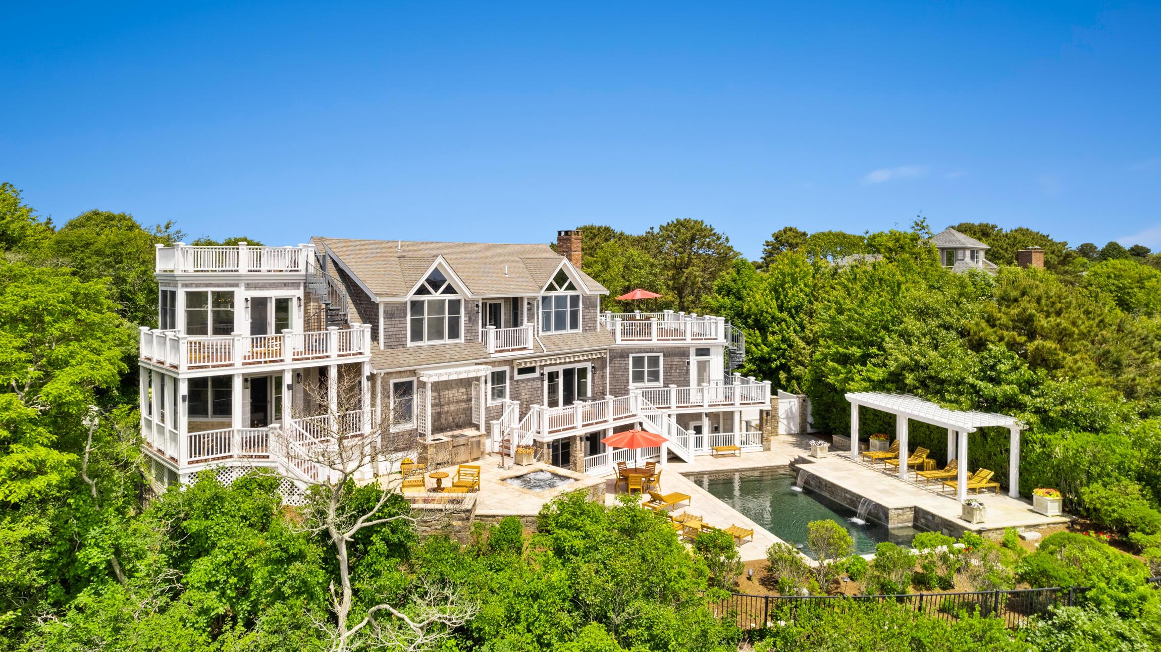 Bayberry Ave, Provincetown, MA 02657
