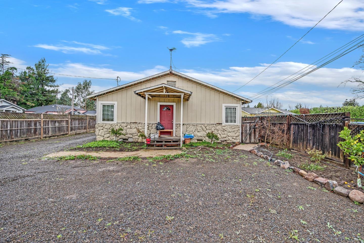 El Centro Ave, Napa, CA 94558