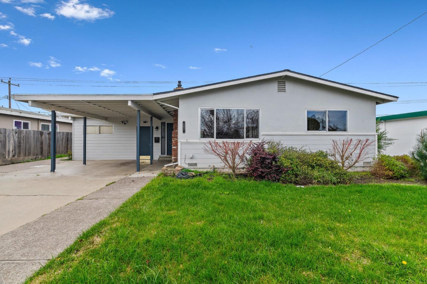 Lemos Ave, Salinas, CA 93901