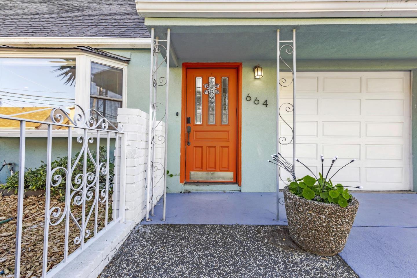 Claridge Dr, Pacifica, CA 94044