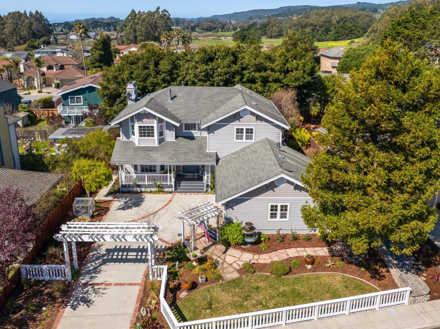 Highland Ave, Half Moon Bay, CA 94019