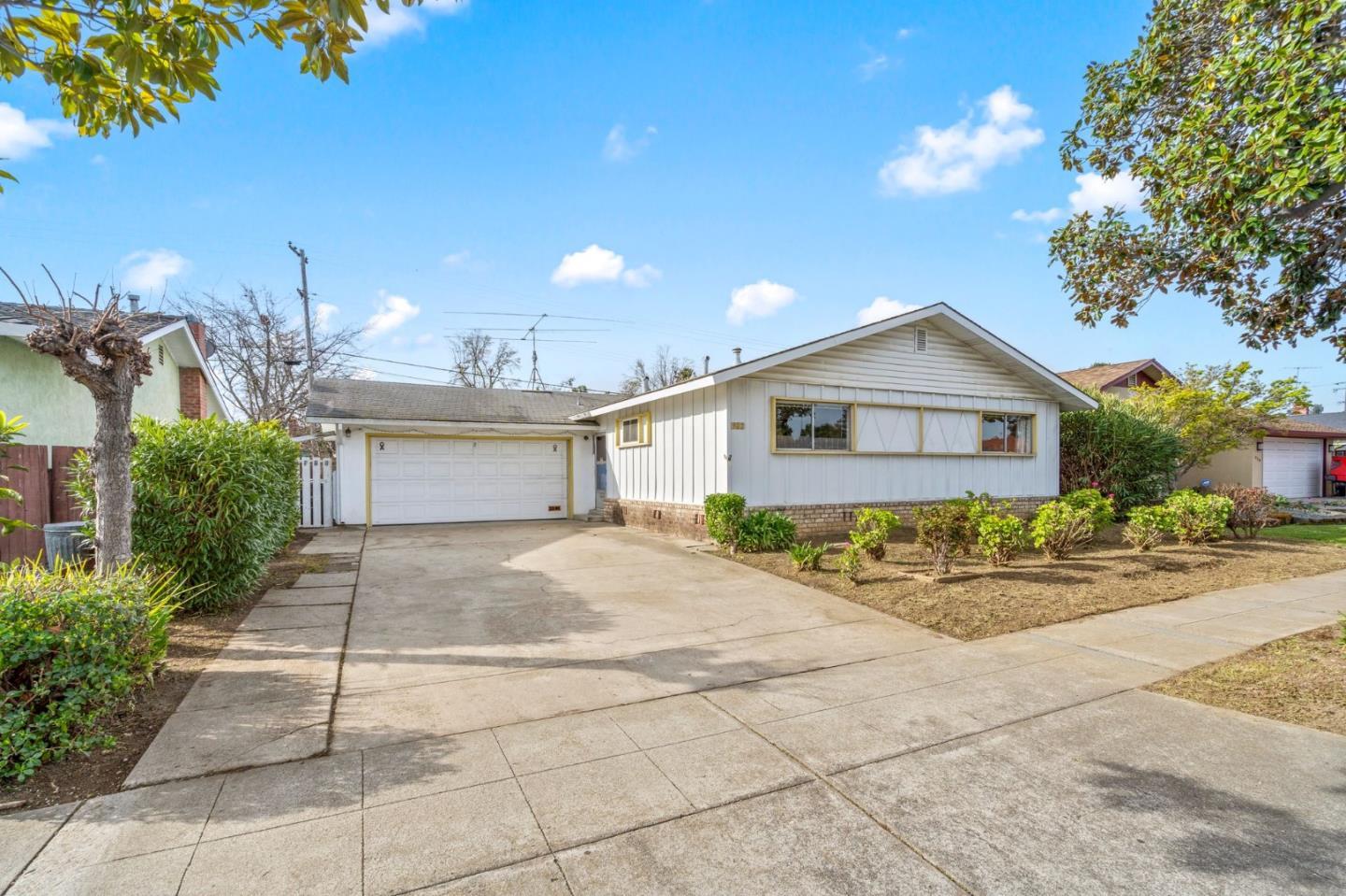 Iris Ave, Sunnyvale, CA 94086