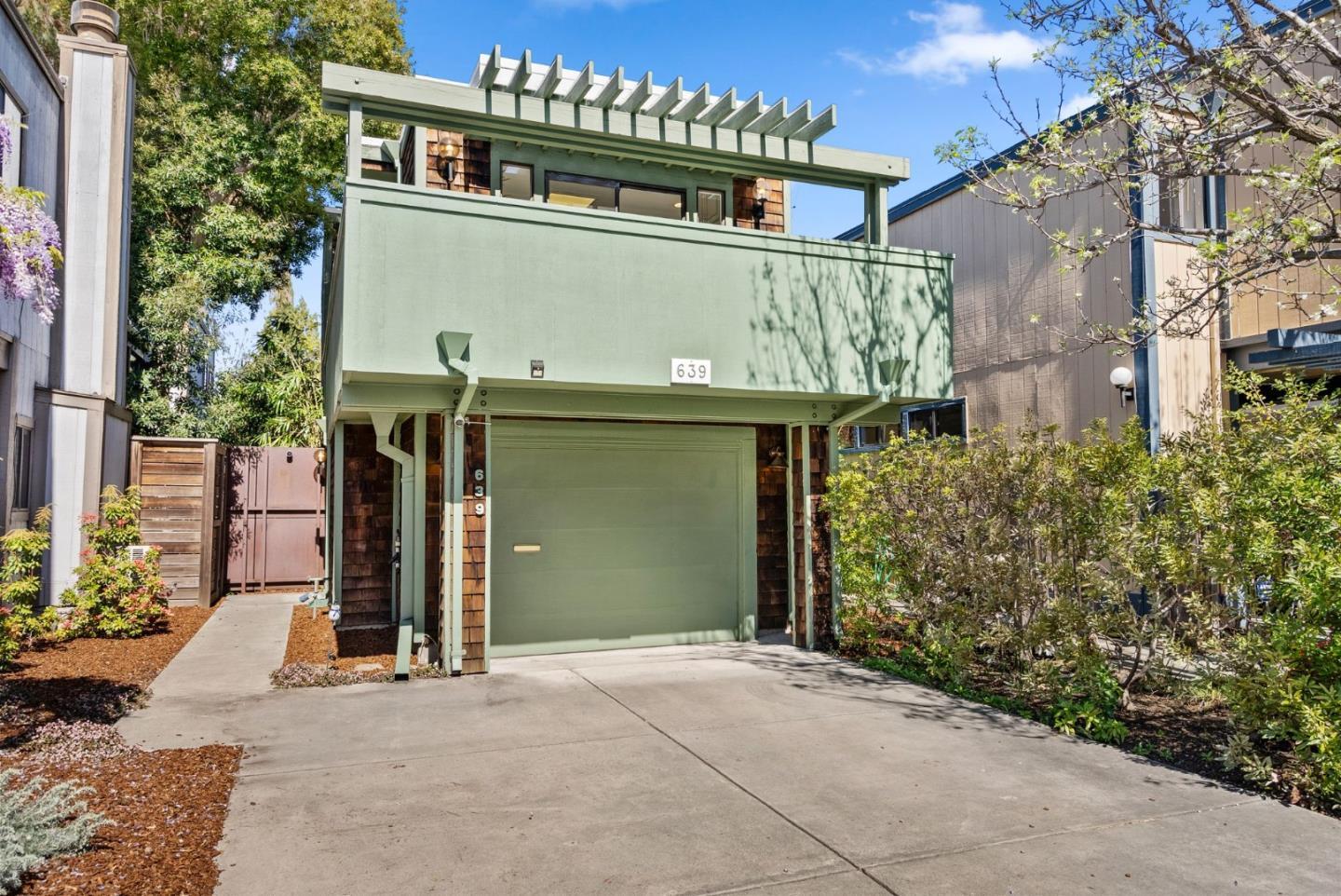 Middlefield Rd, Palo Alto, CA 94301