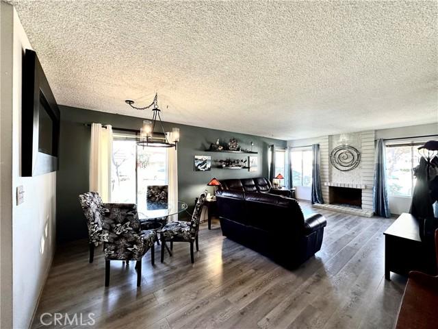 Southampton Dr, Cypress, CA 90630