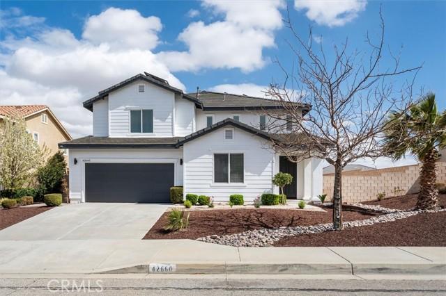 71st St W, Lancaster, CA 93536
