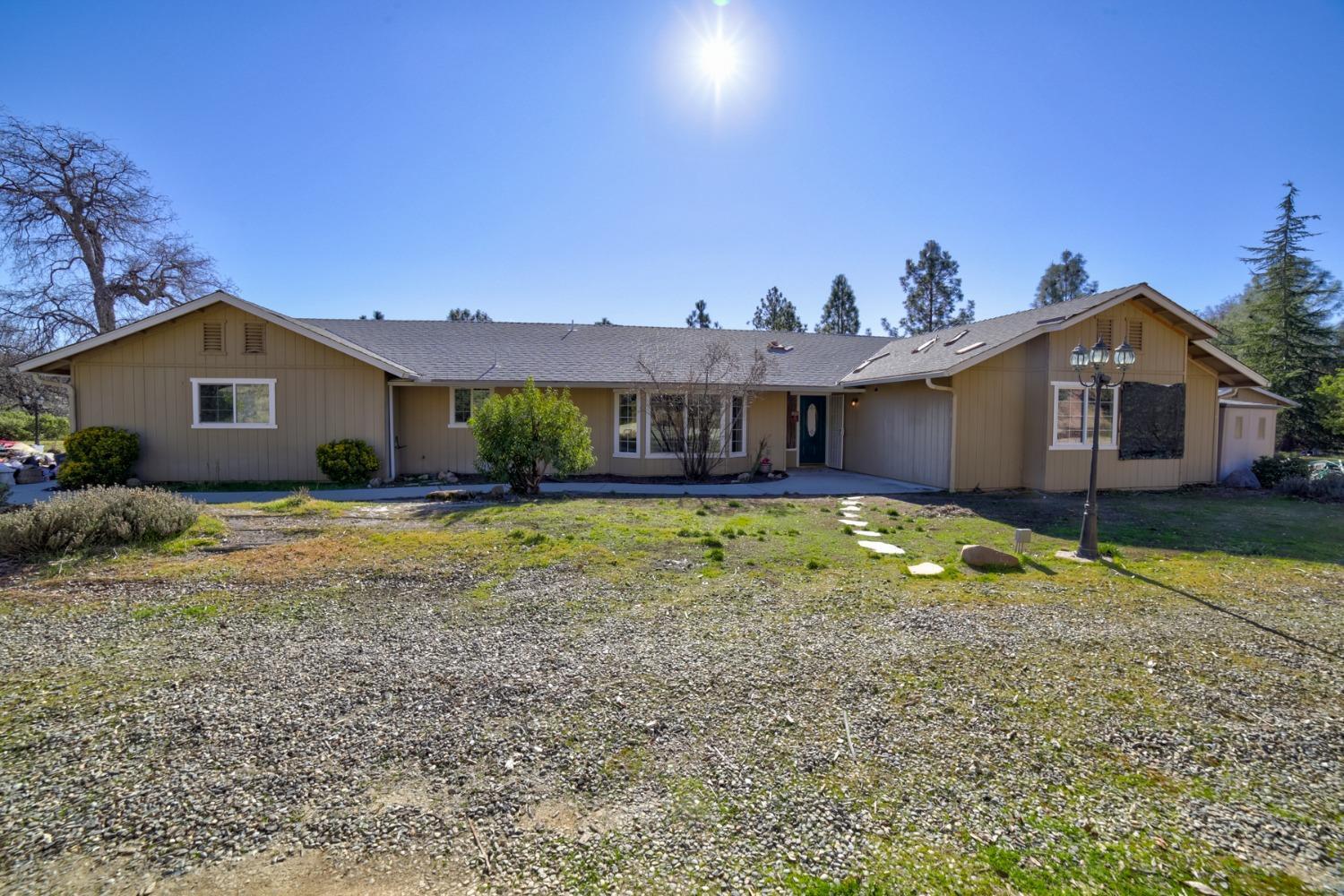 Nelder Heights Dr, Oakhurst, CA 93644