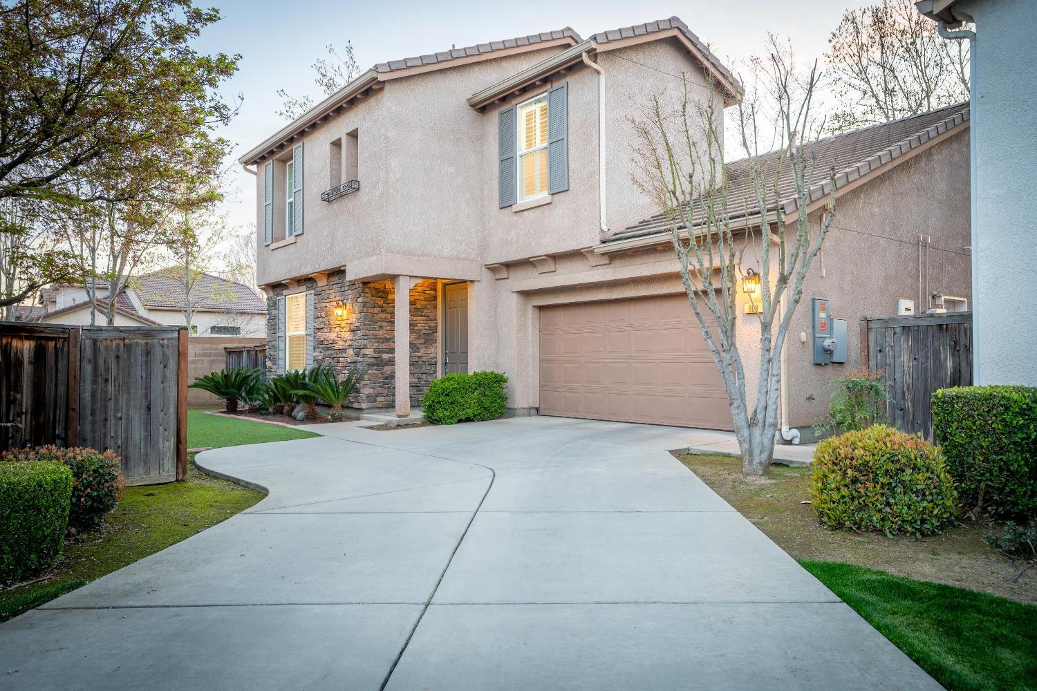 Tureaud Ln, Clovis, CA 93619