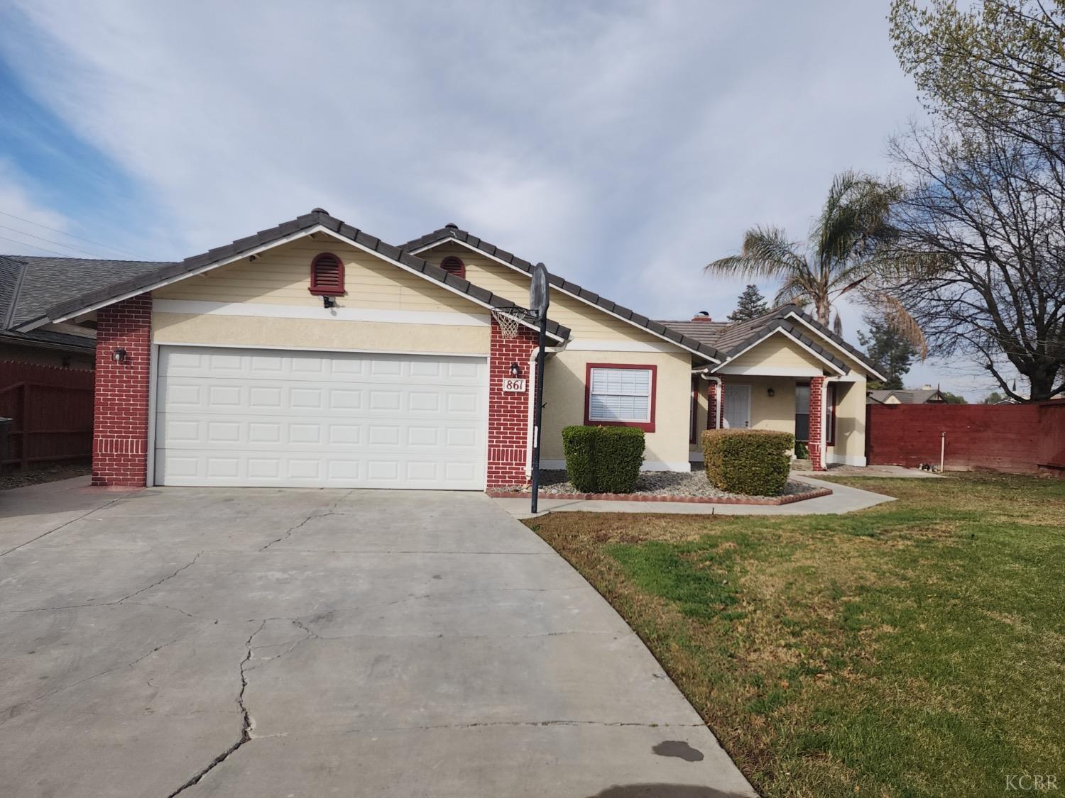 Eton Ave, Lemoore, CA 93245