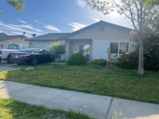 W Yale Ave, Lindsay, CA 93247