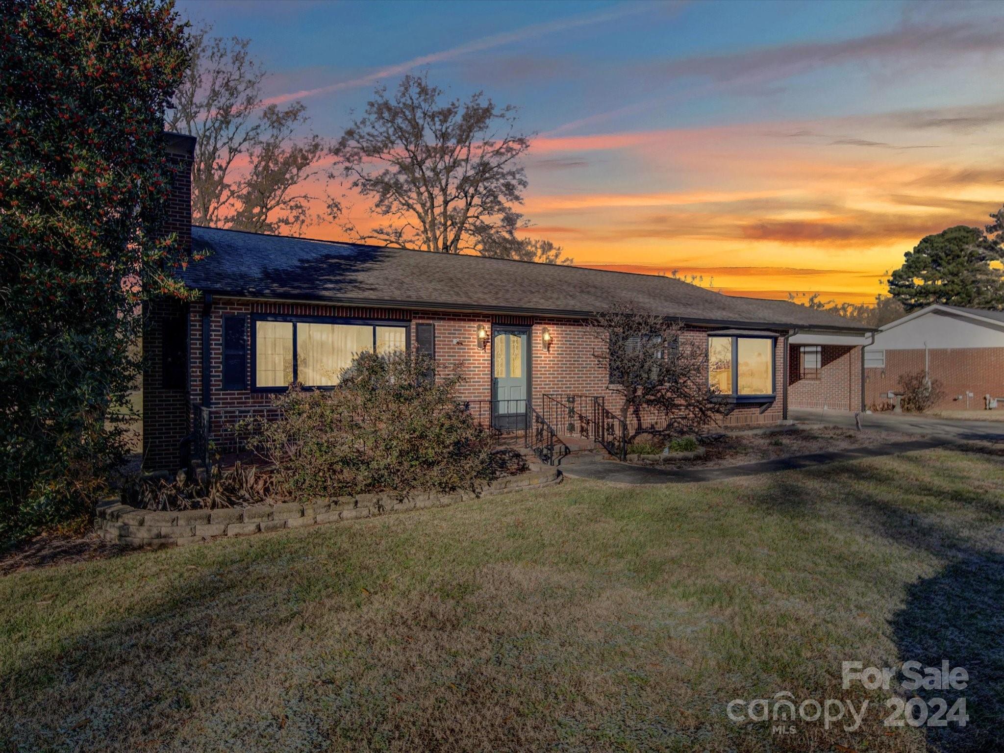 S Main St, Landis, NC 28088