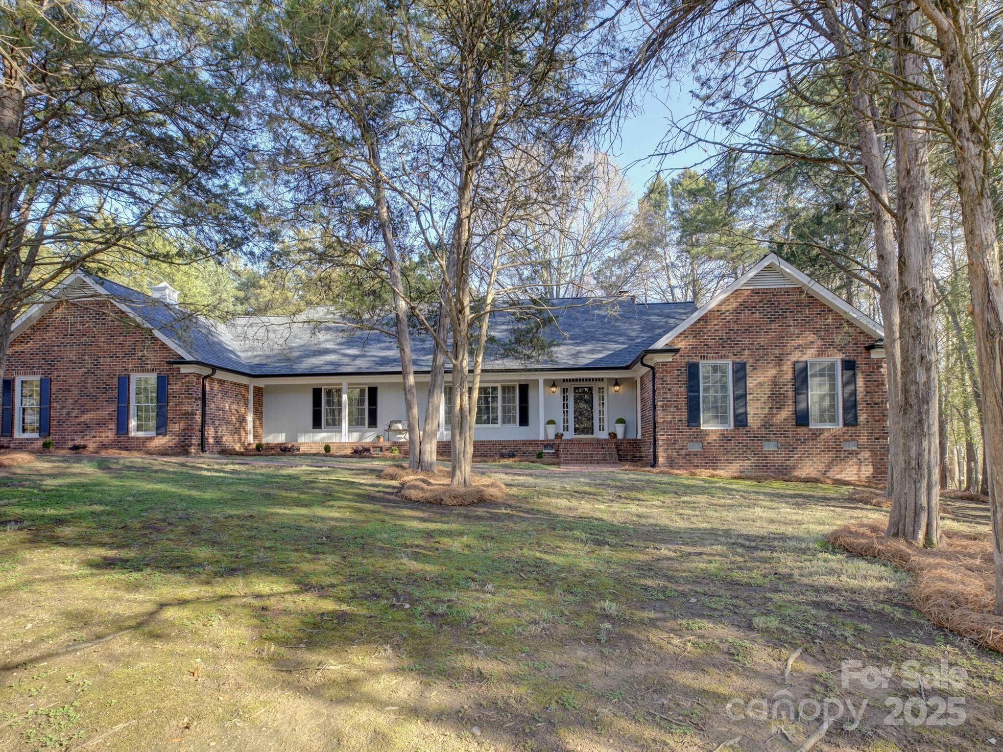 Five Knolls Dr, Charlotte, NC 28226