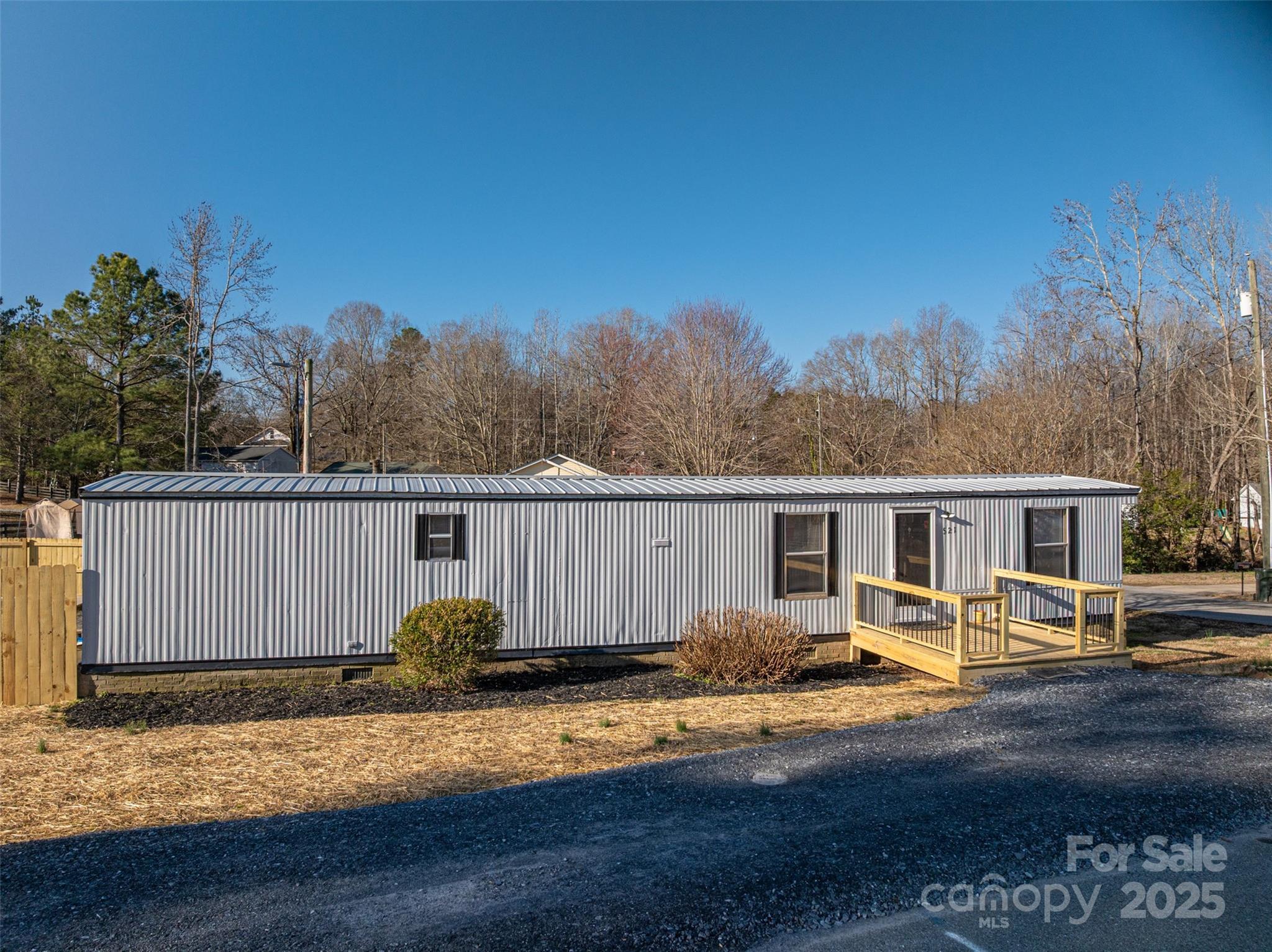 N Mulberry St, Cherryville, NC 28021