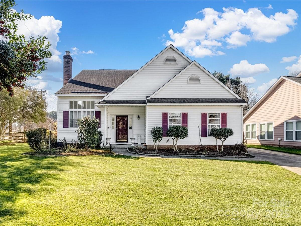 Hounds Run Dr, Matthews, NC 28105