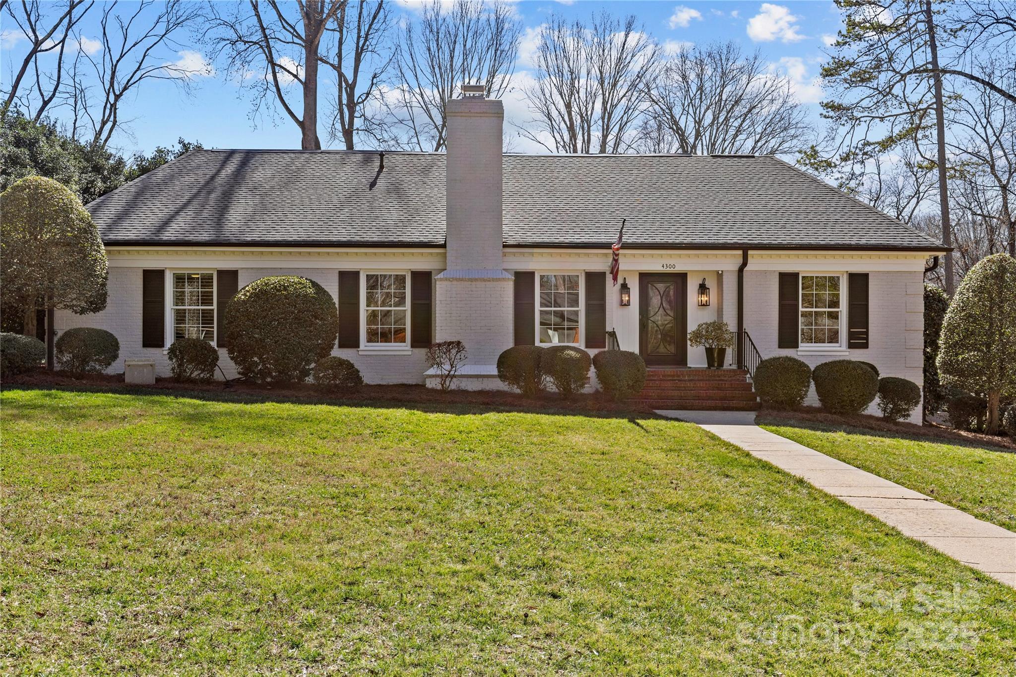 Denbigh Dr, Charlotte, NC 28226