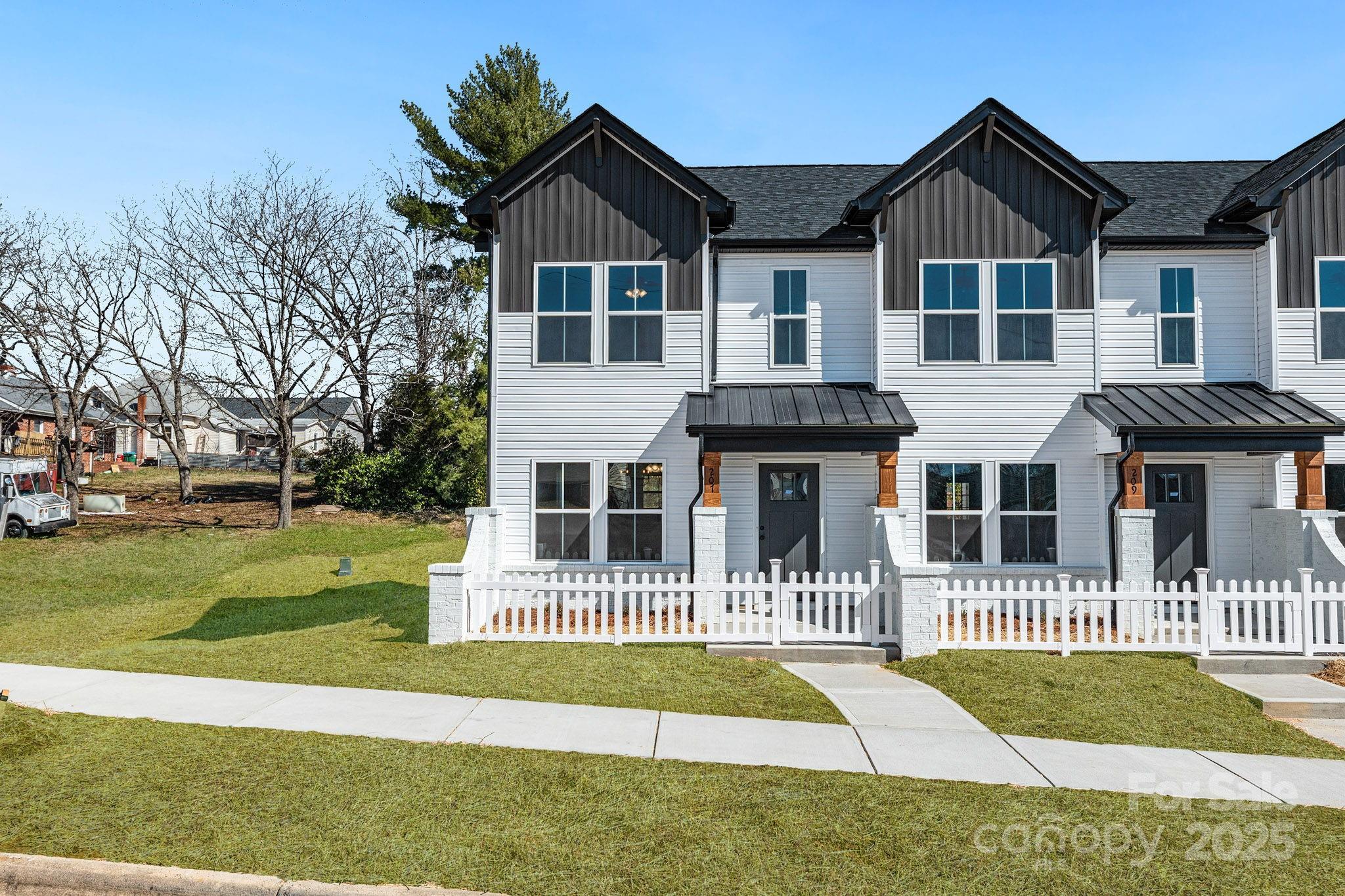E Rice St, Landis, NC 28088