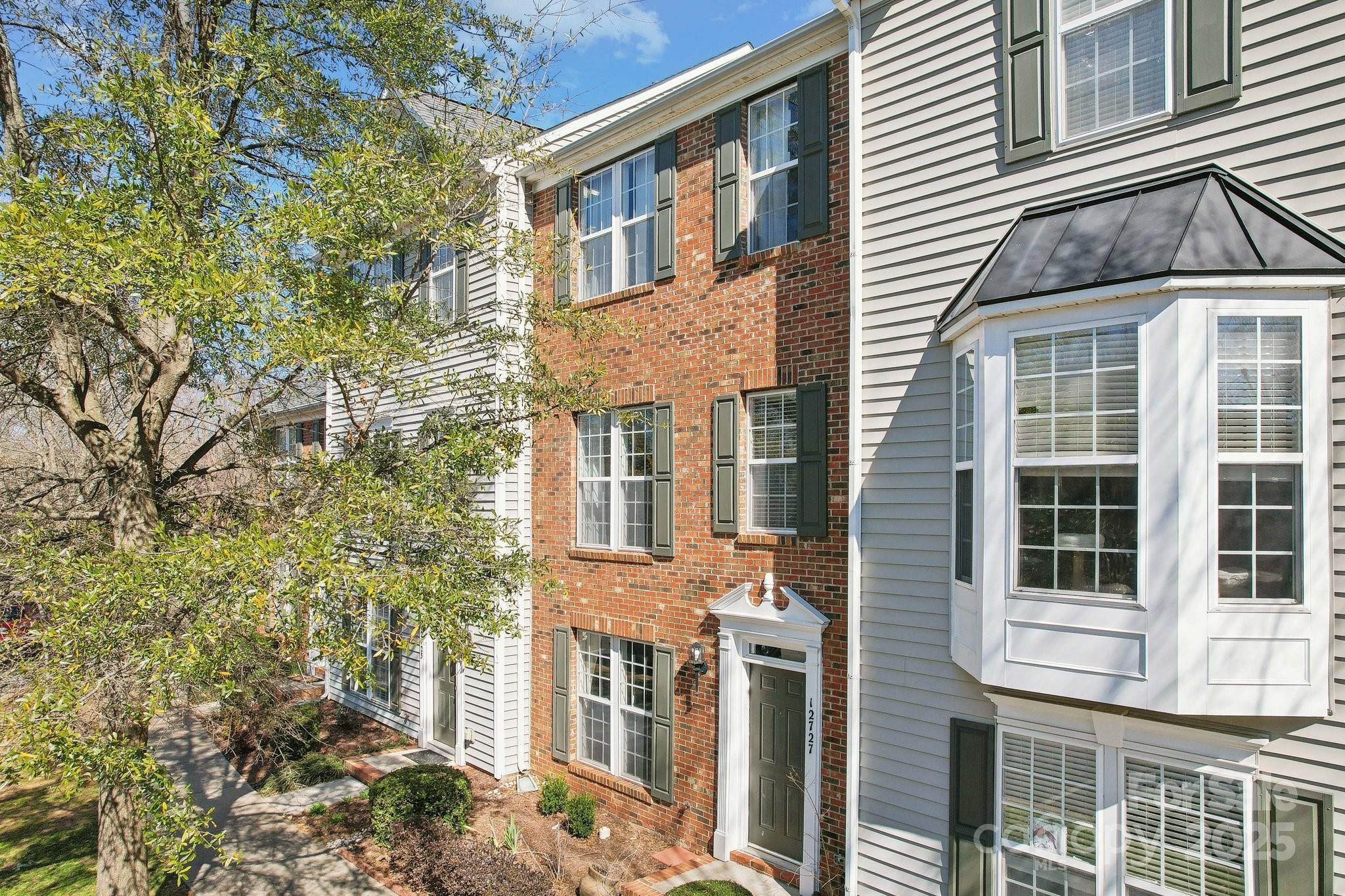 Bullock Greenway Blvd, Charlotte, NC 28277