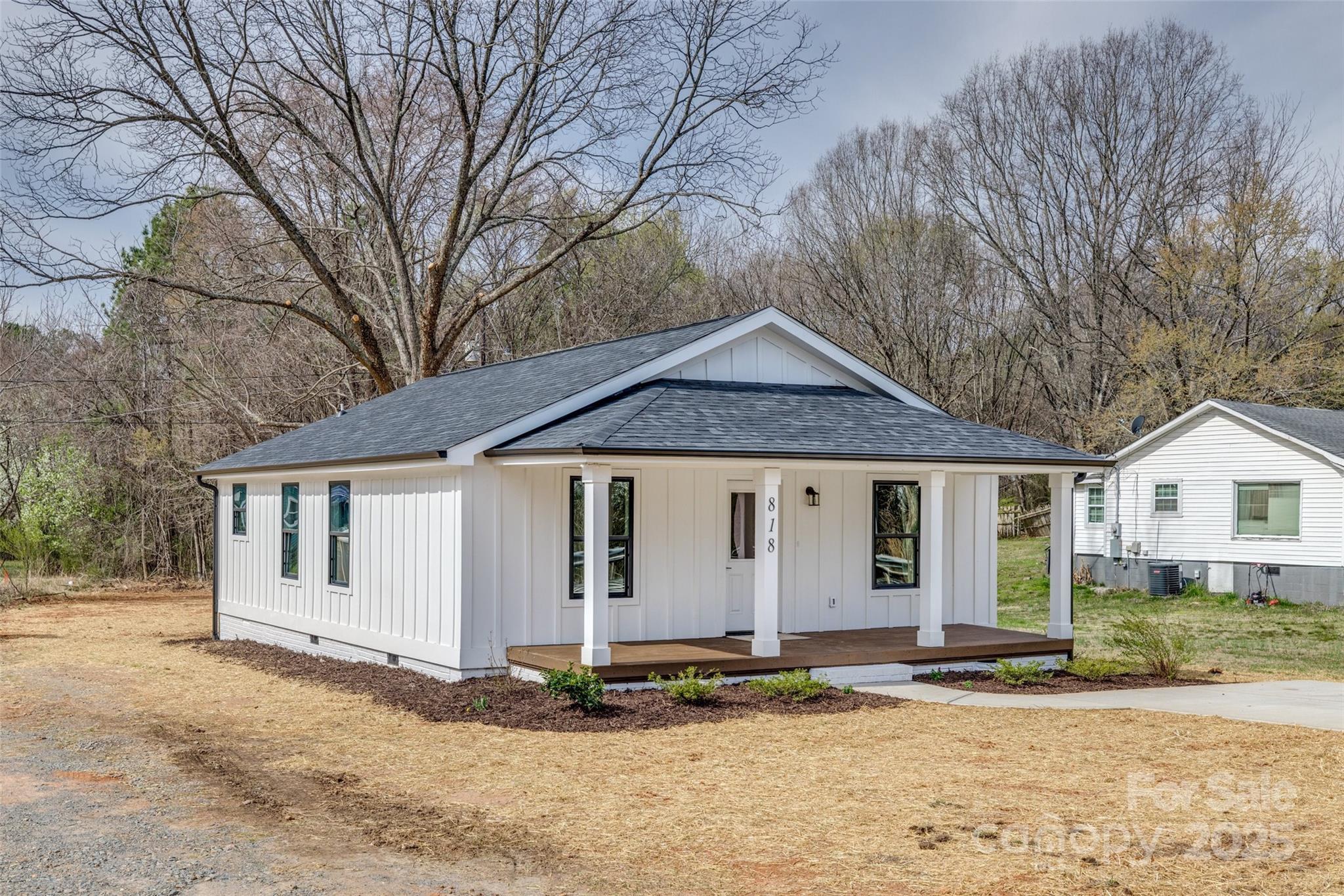 E Charles St, Matthews, NC 28105